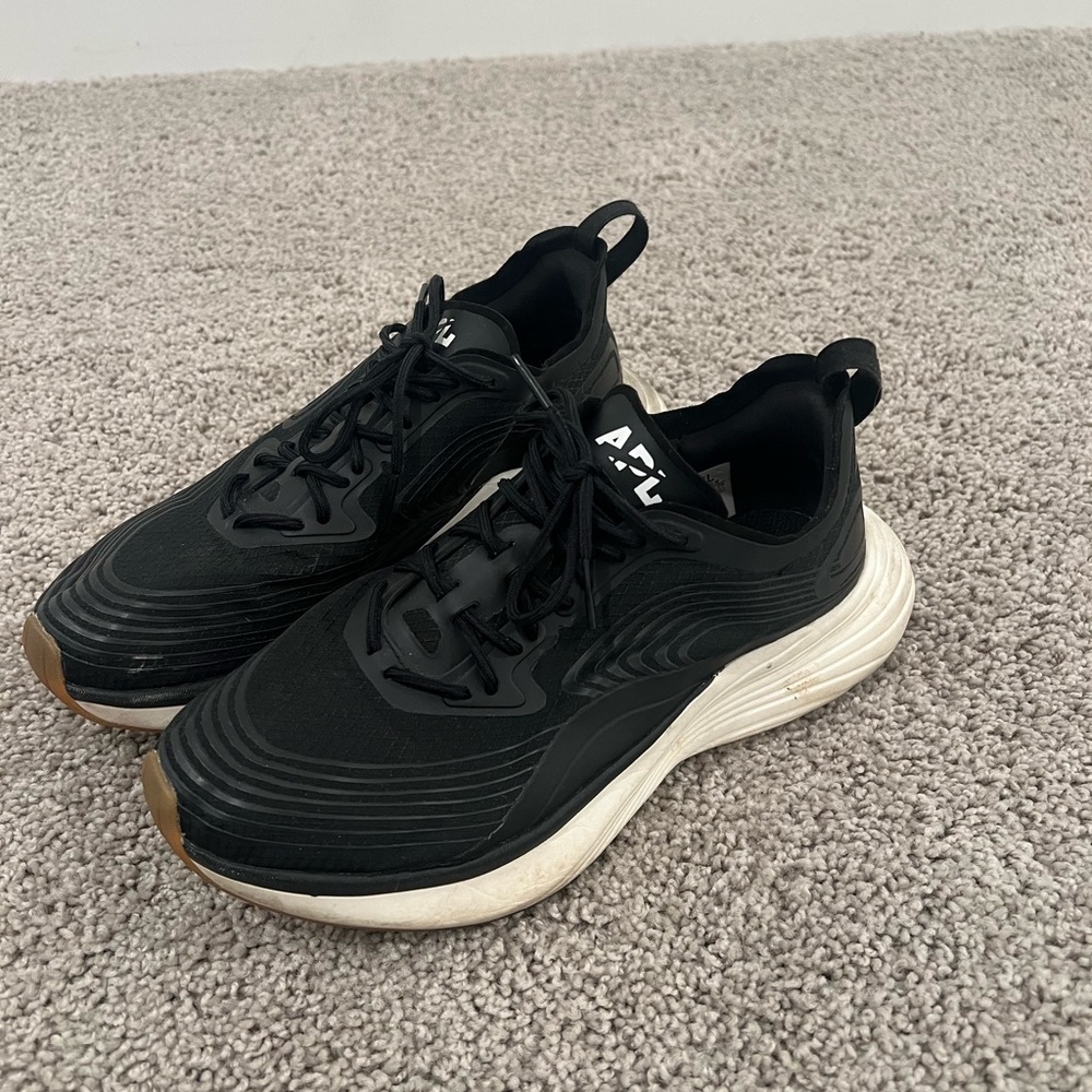 APL Streamline Sneaker - Picture 4 of 6